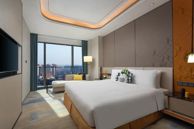 جناح بسرير كينج بغرفة نوم واحدة، voco Shanghai Hongqiao Hub by IHG 2/9