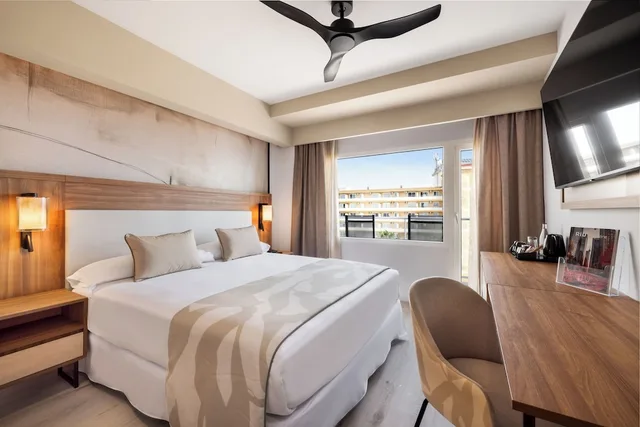 غرفة بشرفة مفردة بسرير كوين، Riu Palace Nautilus - Adults Only 3/10