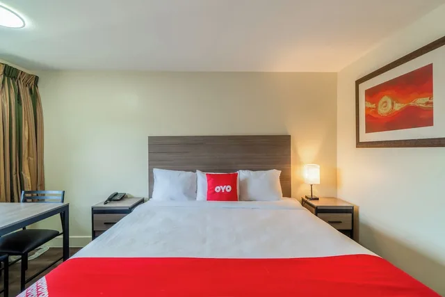 غرفة بسرير كينج لغير المدخنين، OYO Hotel Houston N Fm-1960 Champions TX 5/10