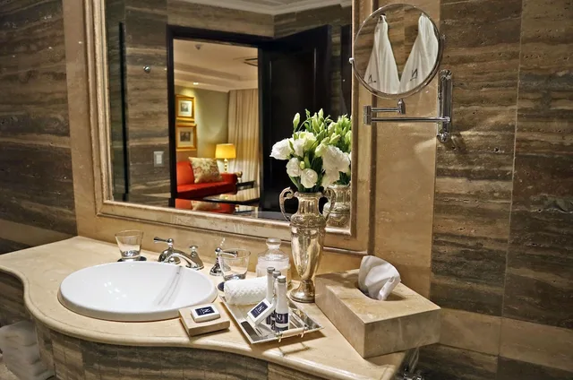 Senior, King Bed، Nino Hotel Boutique 7/7