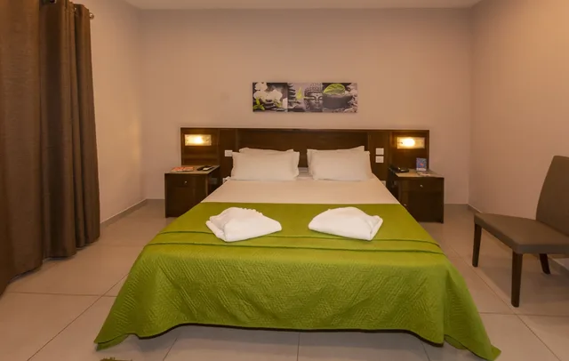 غرفة بسرير كوين، CERVIOLA HOTEL 4/6