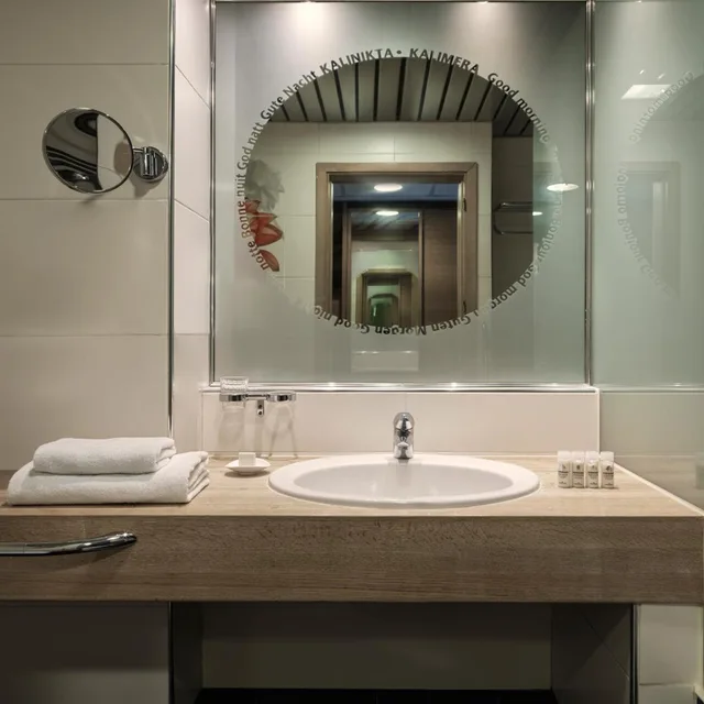 غرفة قياسية بإطلالة على البحر، Esperos Palace Resort & Spa 6/9
