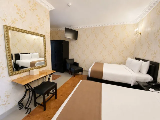 جناح بسريرين كوين بحوض استحمام، Hotel Palacio Maya 5/10