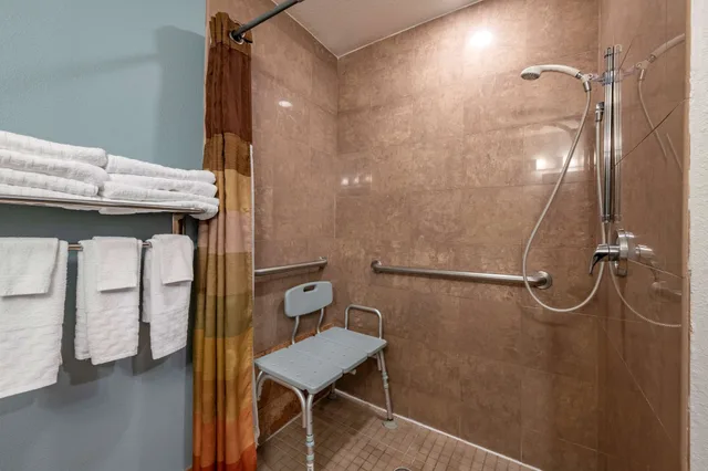 Standard, 2 Queen Beds, Accessible, Best Western Plus Bradenton Gateway Hotel 7/7