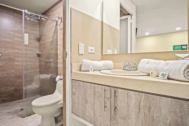 غرفة سوبيريور ثلاثية بسرير مزدوج وسرير فردي، Ayenda 1420 Eco Suite 6/6