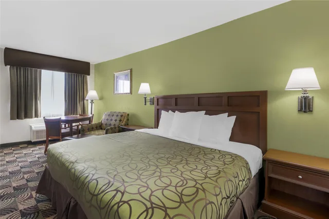 غرفة بسرير كينج، Best Western Caprock Inn 3/6