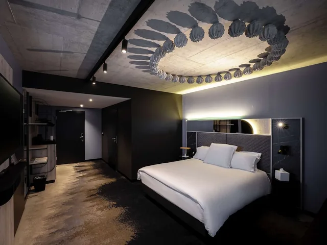 Lounge, Junior Suite, King Bed, Sofa، Mercure Hotel Delemont 7/9