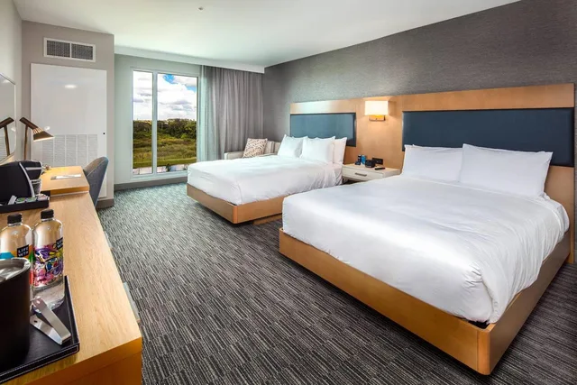 غرفة بسريرين كوين، Legacy Hotel At Img Academy 3/4