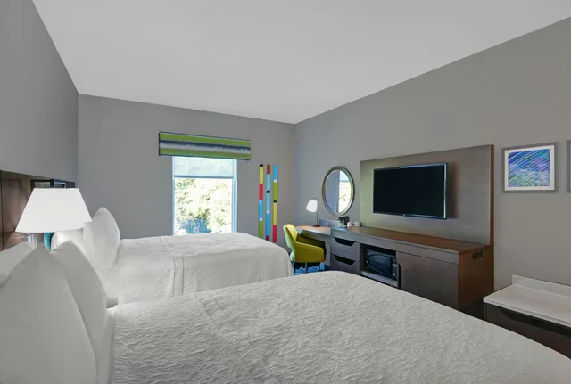 Room, 2 Queen Beds, Hampton Inn Suites Macclenny I 10 1/4