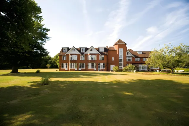 غرفة تُحدَّد عند الوصول، Grovefield House Hotel 1/1