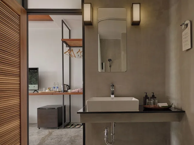 Design, King Bed، The Motifs Eco Hotel 4/4