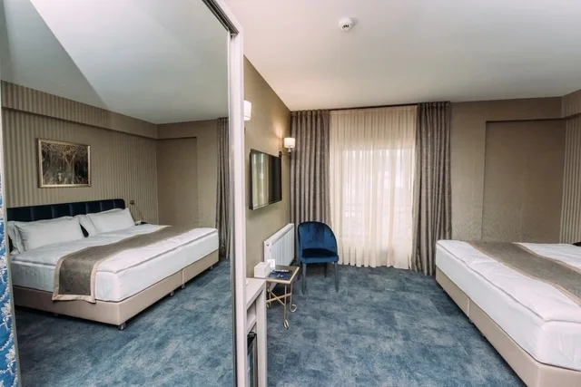 2 Bedrooms, Family Suite, 2 King Beds, Hotel Sapphire Bakuriani 1/7