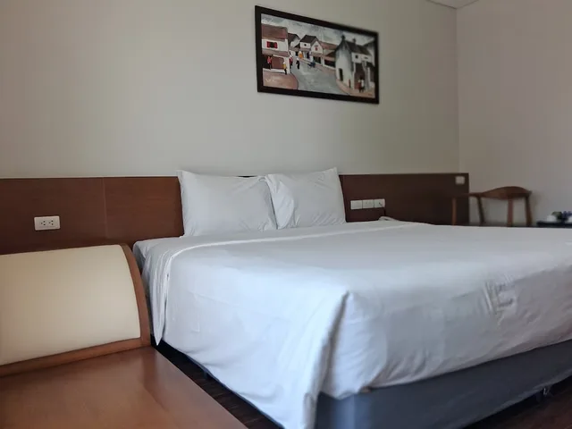 غرفة سوبيريور بسرير كينج بإطلالة جزئية على البحر، Tamarind Hotel Da Nang 8/10
