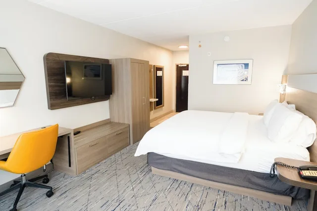 غرفة قياسية بسرير كينج لذوي الإعاقة، Holiday Inn Express Hotel Suites Kodak East Sevierville 3/4