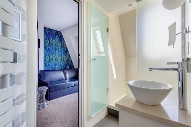 استوديو بسرير كوين، Hotel Yllen Eiffel 4/6