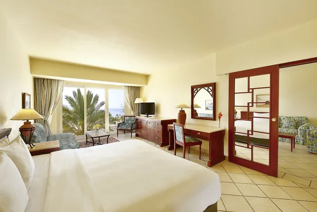 Deluxe, Hilton Sharm Waterfalls Resort 9/10