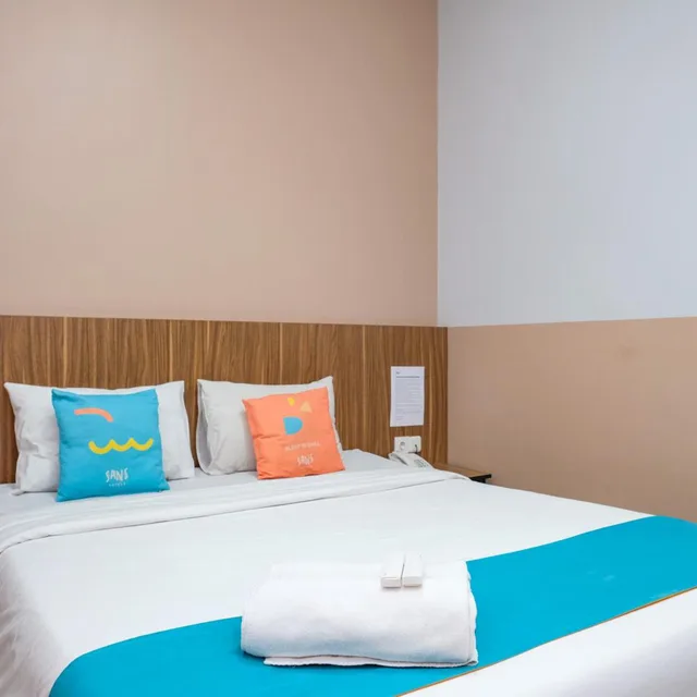 غرفة سوبيريور بسرير مزدوج، Sans Hotel Rajawali Surabaya 4/10