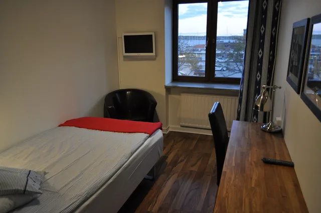 غرفة بسرير مزدوج مفردة بسرير فردي، Hotell Lysekil 10/10