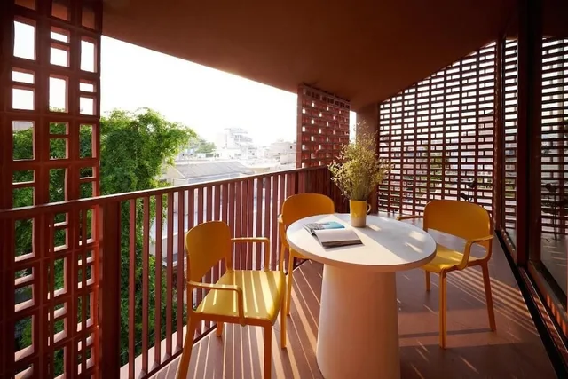 Penthouse Suite، Loom Athens 2/3