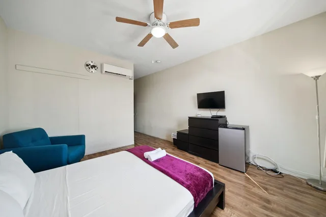 غرفة بسرير مزدوج بحمام مشترك، Samesun Hollywood (formerly Walk of Fame Hostel) 5/10