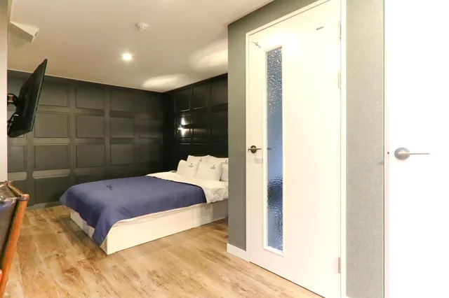 غرفة ديلوكس بسرير مزدوج، Louis Hotel 2/10