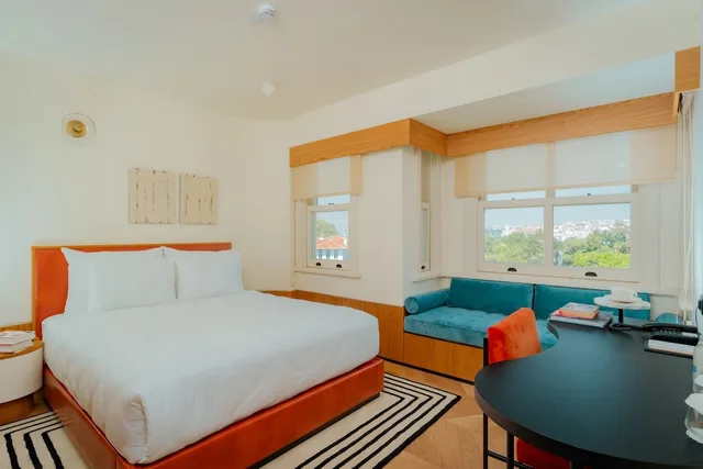 Superior, Queen Bed, Sea or City View, Baywindow، The Gift Hotel 1/9
