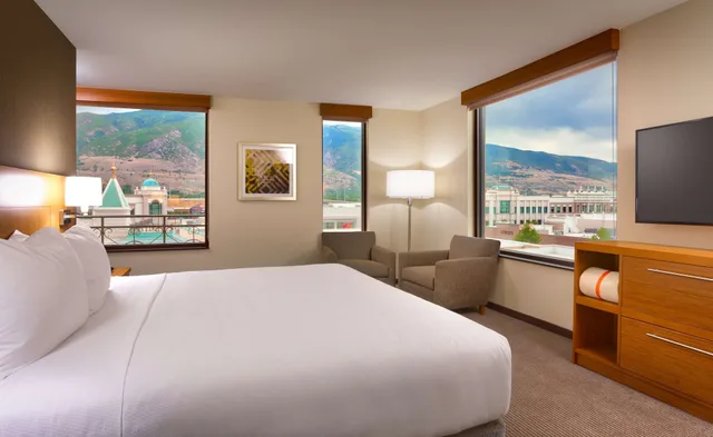 Room, King Bed, Sofa, Accessible, Hyatt Place Salt Lake City/Farmington/Station Park 1/3