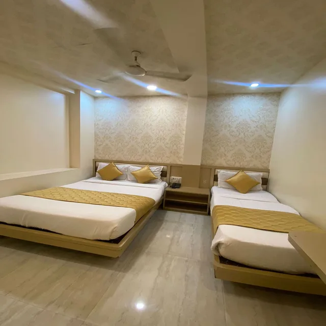 غرفة ديلوكس ثلاثية بسرير كينج، Hotel Pearl View 2/10