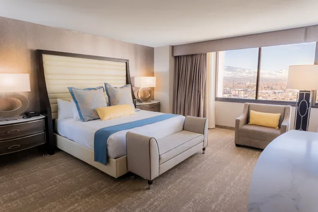 Sierra, King Bed, Pool View، Grand Sierra Resort and Casino 1/1