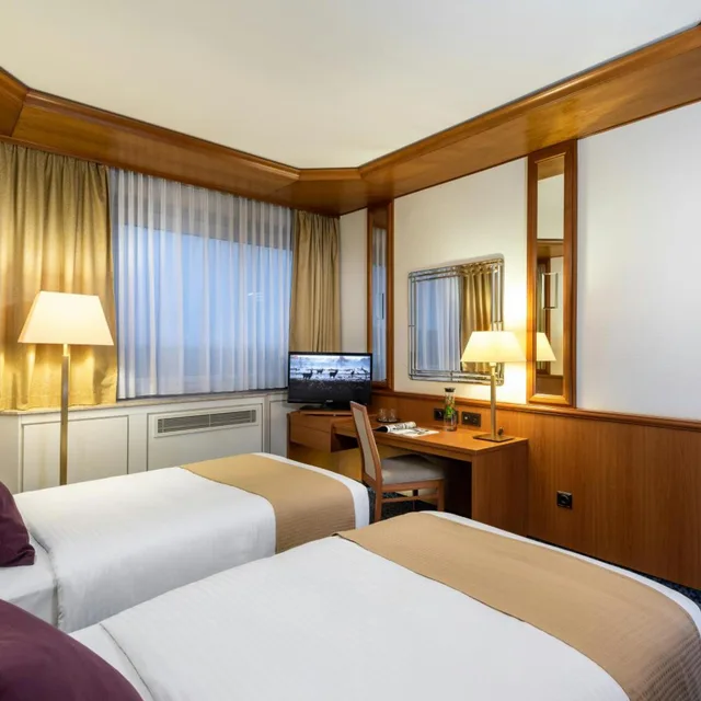 Comfort, Single, Leonardo Hotel Frankfurt City South 5/8