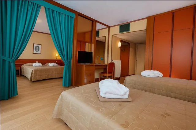 غرفة رباعية، Savoia Thermae Spa 2/10