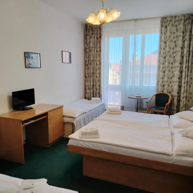 غرفة بسرير مزدوج أو سريرين منفصلين مع سرير إضافي، Legie Hotel 10/10
