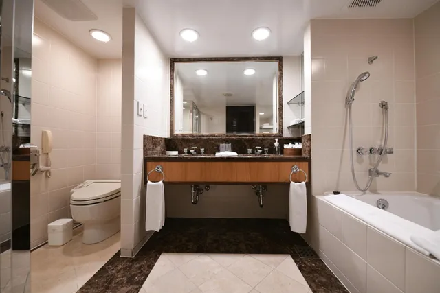 جناح تنفيذي مع دخول الصالة، Rose Hotel Yokohama, WorldHotels Distinctive 5/9