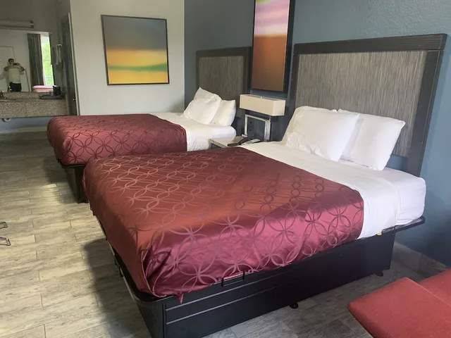 غرفة قياسية بسريرين كوين للمدخنين، Best Western Magnolia 5/8