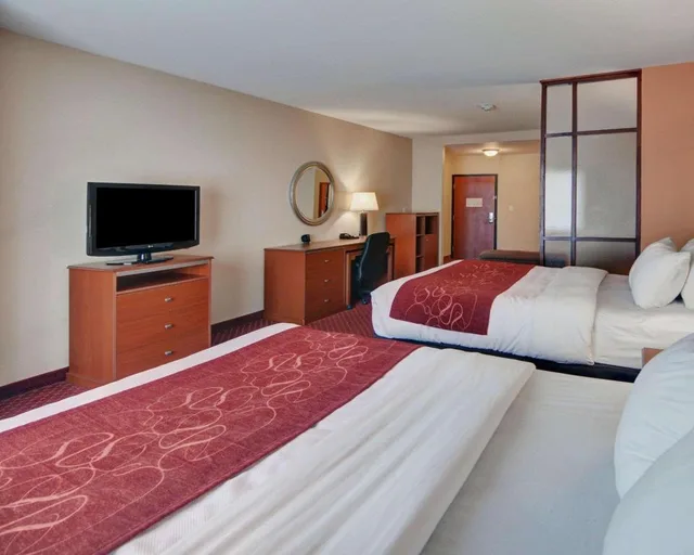 جناح بسرير كوين، Quality Suites Near Cedar Creek Lake Mabank, TX 2/2