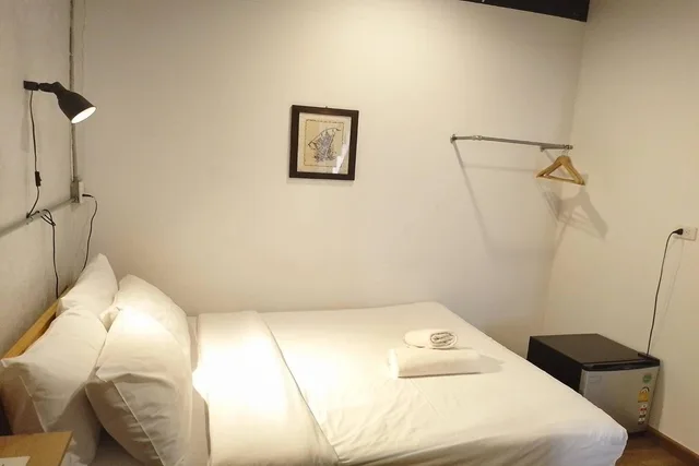 غرفة بسرير مزدوج بحمام خاص، Ora Hostel Bangkok 2/10