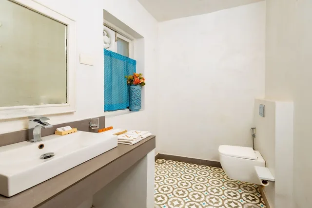 غرفة بريميوم بسرير كينج، The Tamarind Hotel 6/9