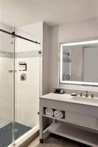 غرفة بسرير كينج، Hotel Maren Fort Lauderdale Beach Curio Collection By Hilton 2/2