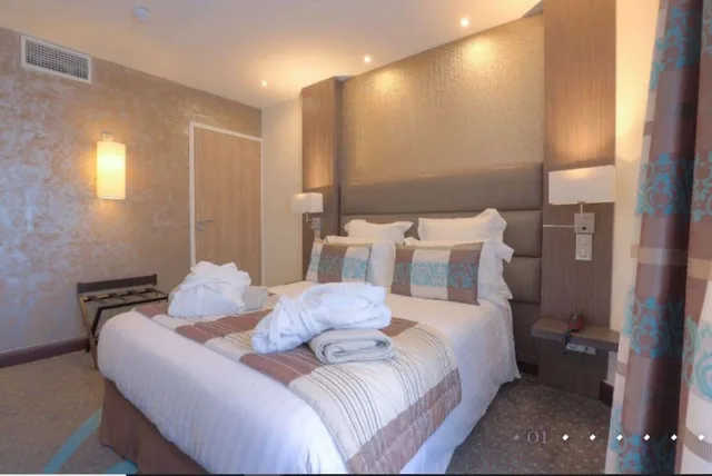 غرفة قياسية بسرير كوين، Hotel Francois Premier Cognac Centre 1/2