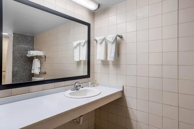 غرفة بسرير كينج، Days Inn by Wyndham Adel I-75 10/10