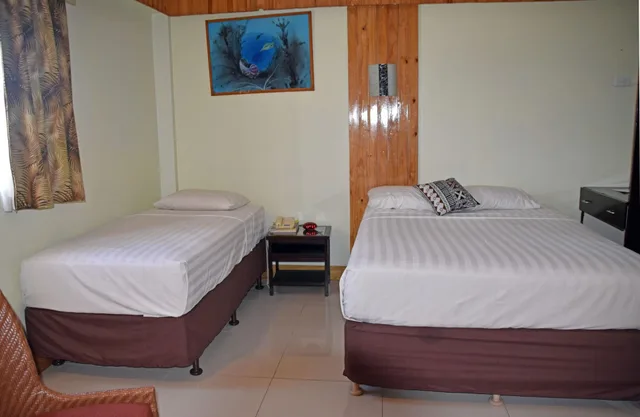 جناح، Grand Melanesian Hotel 1/6