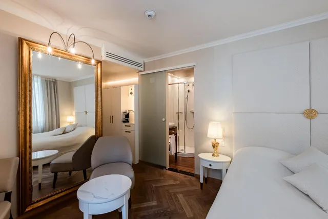 غرفة بسرير كوين، Hotel des Balances 6/7