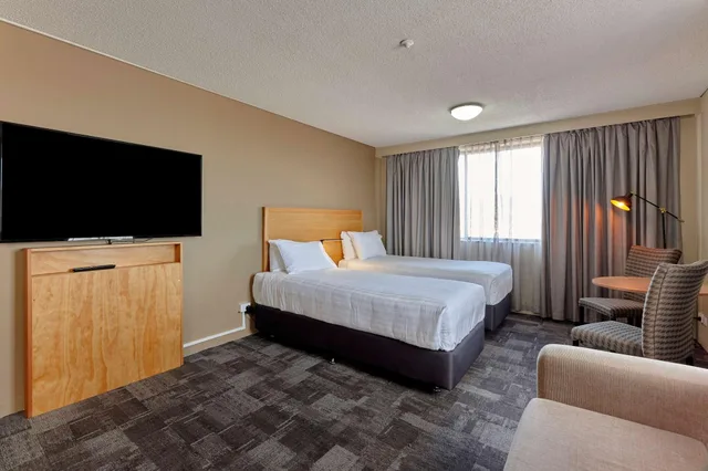 جناح، Best Western Plus Launceston 3/8
