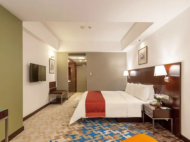 غرفة بريميوم بسرير كينج مع دخول الصالة، Holiday Inn Vista 3/10