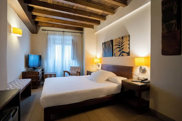 غرفة بسرير كوين، Hotel Yit Abentofail 4/6