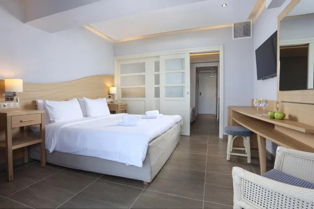 غرفة عائلية بإطلالة على البحر، Lyttos Beach Hotel 2/3
