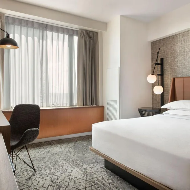 غرفة تقليدية بسرير كوين لذوي الإعاقة، SHERATON BOSTON HOTEL 2/10