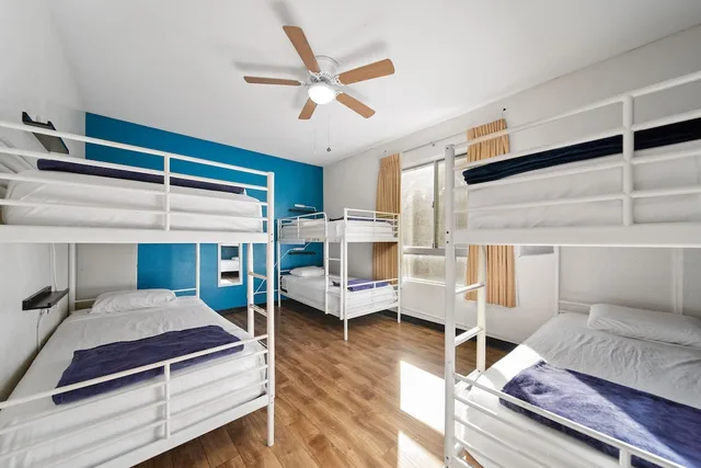 سكن مشترك بستة أسرّة وأسرّة بطابقين للنساء، Samesun Hollywood (formerly Walk of Fame Hostel) 2/9