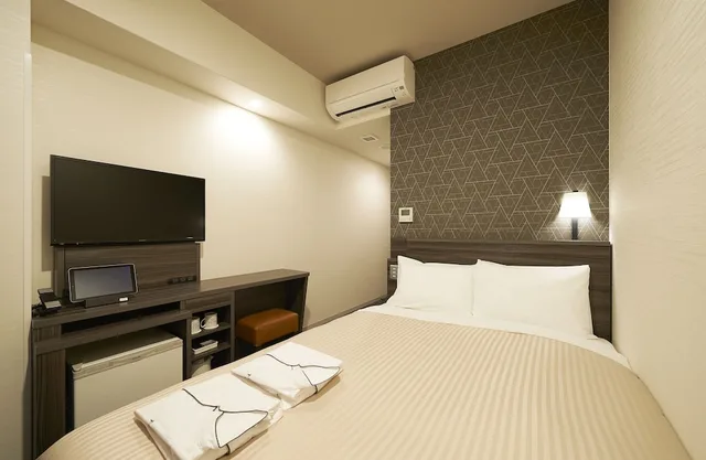 Room, Double Bed, Sotetsu Fresa Inn Osaka-Shinsaibashi 2/8