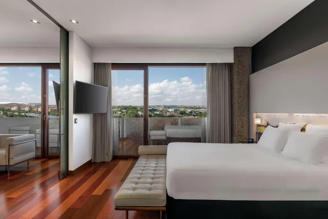 غرفة تنفيذية بسرير مزدوج، Hilton Madrid Airport 1/1